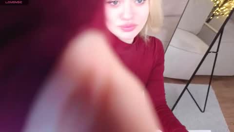 Tessa online show from March 3, 2026, 9:37 am