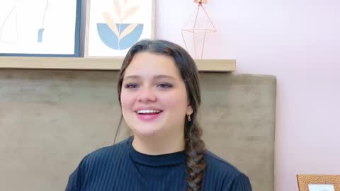 tessa stones online show from December 17, 2025, 3:12 am