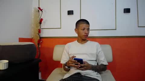 tessachains online show from December 5, 2025, 2:09 am