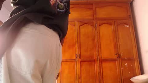 tessachains online show from February 14, 2026, 11:23 pm