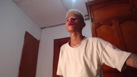 tessachains online show from February 28, 2026, 12:06 pm