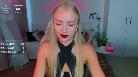 Snapshot of tessahamilton chatting on July 12, 2026, 12:07 pm TessaHamilton online show from July 12, 2026, 12:07 pm