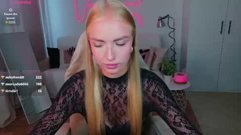 Snapshot of tessahamilton chatting on August 3, 2026, 9:04 am TessaHamilton online show from August 3, 2026, 9:04 am