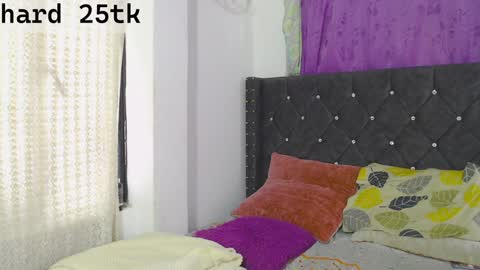 tessa y leo online show from February 2, 2025, 3:49 pm