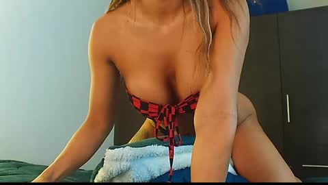 Snapshot of texas_curvykitten chatting on May 22, 2026, 9:04 am texas_curvykitten online show from May 22, 2026, 9:04 am