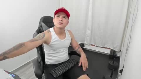 Teylor Fel online show from January 17, 2025, 4:06 am