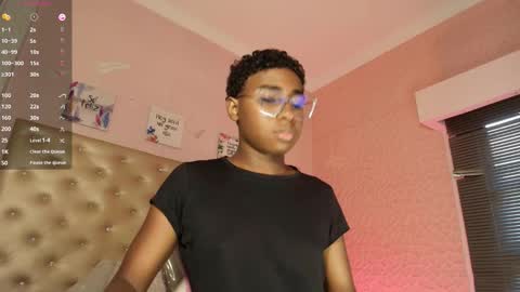 teylor_lovee online show from March 13, 2026, 8:15 pm