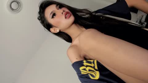 Snapshot of tgirl_luna69 chatting on July 2, 2026, 4:07 am Luna online show from July 2, 2026, 4:07 am