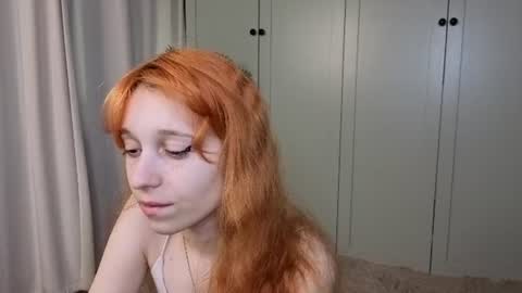 Foxy Zuccinni Roxy Little online show from June 27, 2026, 6:18 am