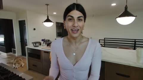 babygirlmami online show from February 4, 2026, 10:26 pm