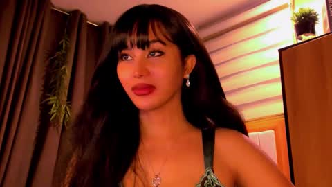 Snapshot of th3r3sa chatting on January 14, 2025, 2:19 am th3r3sa online show from January 14, 2025, 2:19 am