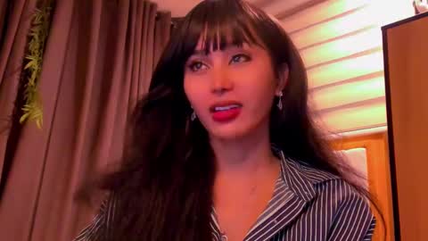 Snapshot of th3r3sa chatting on February 1, 2025, 4:54 pm th3r3sa online show from February 1, 2025, 4:54 pm