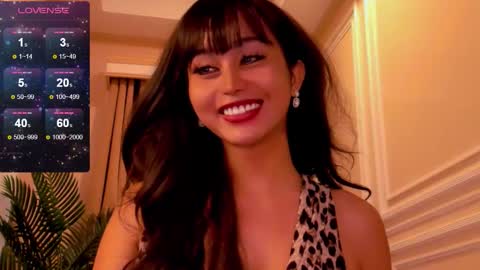 Snapshot of th3r3sa chatting on September 8, 2025, 5:23 pm th3r3sa online show from September 8, 2025, 5:23 pm