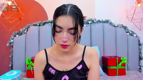 Snapshot of thailycherry chatting on December 21, 2024, 1:53 pm Thaily online show from December 21, 2024, 1:53 pm