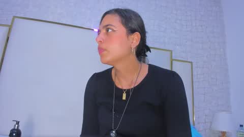 thalia888_ online show from February 1, 2026, 7:12 pm