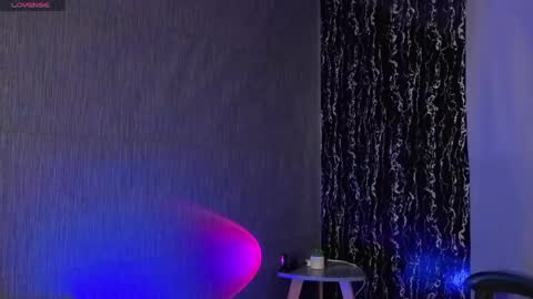  Thalia Anderson  online show from April 15, 2026, 9:48 pm