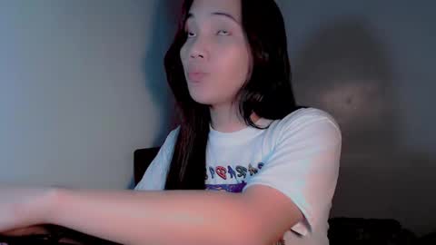 Snapshot of thalia_sunshine chatting on February 10, 2025, 12:19 am Thalia online show from February 10, 2025, 12:19 am