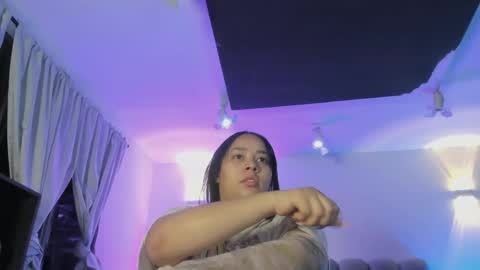 Snapshot of thaliabrooks_ chatting on April 16, 2026, 6:47 am Thalia online show from April 16, 2026, 6:47 am