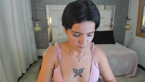 Thalia online show from March 8, 2026, 6:39 am