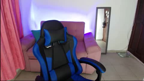 Snapshot of thalianabrunette chatting on November 23, 2025, 1:27 am Thaliana0498 online show from November 23, 2025, 1:27 am