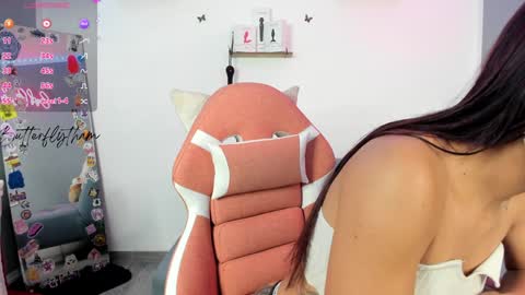 thamara_cooper_ online show from January 31, 2025, 9:37 am