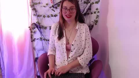   online show from October 30, 2025, 7:25 pm