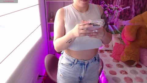   online show from April 6, 2026, 7:15 pm