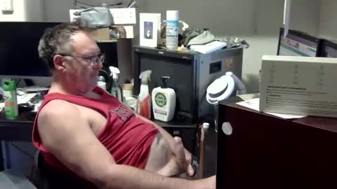 thang5545 online show from October 12, 2025, 11:37 pm