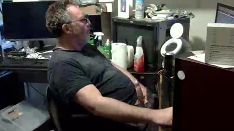 thang5545 online show from October 23, 2025, 3:17 am