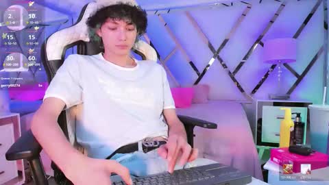 Snapshot of thanier_18 chatting on March 5, 2026, 7:32 pm thanier_18 online show from March 5, 2026, 7:32 pm