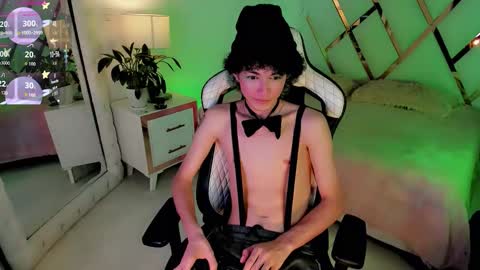 Snapshot of thanier_18 chatting on March 17, 2026, 8:45 pm thanier_18 online show from March 17, 2026, 8:45 pm