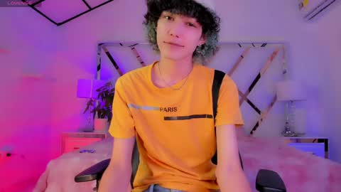 Snapshot of thanier_18 chatting on April 13, 2026, 7:25 am thanier_18 online show from April 13, 2026, 7:25 am