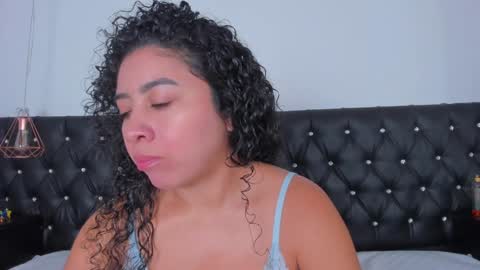 thara webstter online show from February 6, 2025, 11:32 am