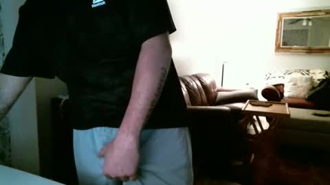 Snapshot of thatwhittyditty chatting on April 16, 2026, 5:30 am thatwhittyditty online show from April 16, 2026, 5:30 am