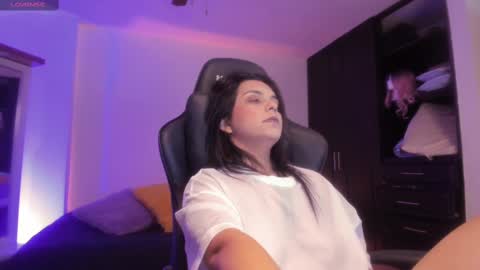 Paola online show from March 6, 2025, 2:40 pm