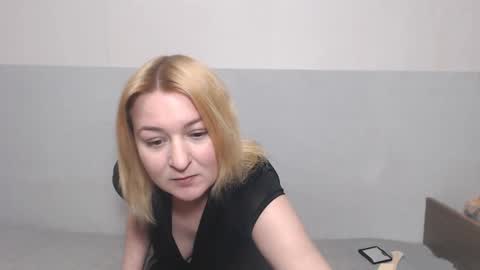 Eva online show from March 9, 2025, 10:30 pm