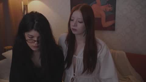 EllaLyn online show from December 14, 2025, 8:13 pm