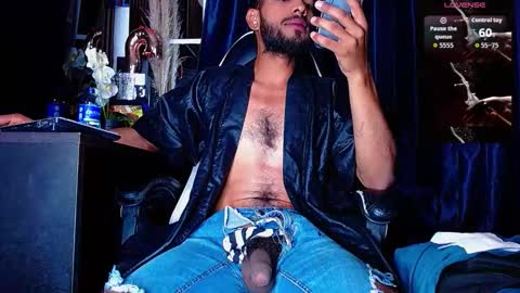 Snapshot of the_dog_lian chatting on January 17, 2026, 11:59 am the dog lian online show from January 17, 2026, 11:59 am