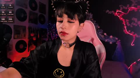 ...  ... online show from January 22, 2025, 7:03 am