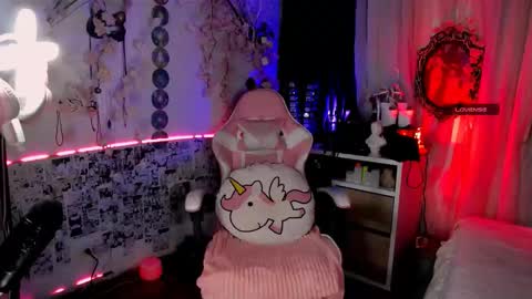 ...  ... online show from September 10, 2025, 6:35 am