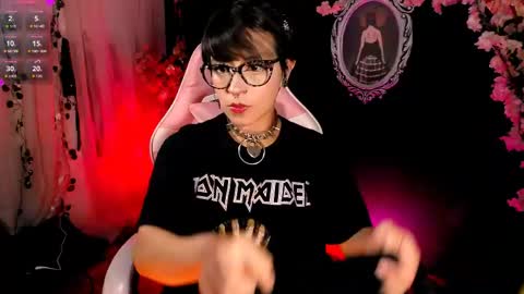 ...  ... online show from April 15, 2026, 5:47 am