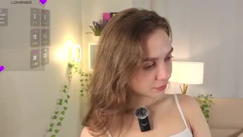 Snapshot of the_truewoman_show chatting on June 13, 2026, 3:15 am My name is Cynthia and Im very happy to see you in my sweet room online show from June 13, 2026, 3:15 am