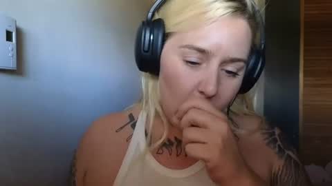 Snapshot of theauroramae chatting on June 11, 2026, 10:30 pm theauroramae - online show from June 11, 2026, 10:30 pm