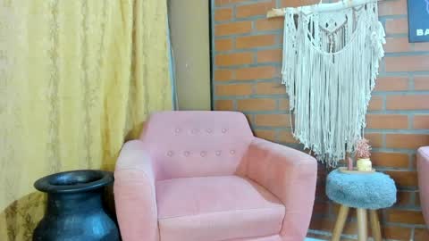 thebadwolf818 online show from April 4, 2026, 9:29 am