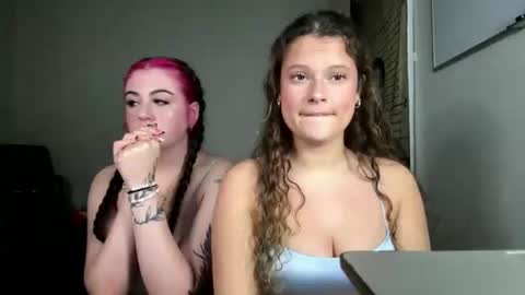 Snapshot of thebaileybrooks chatting on October 21, 2025, 4:13 am thebaileybrooks online show from October 21, 2025, 4:13 am