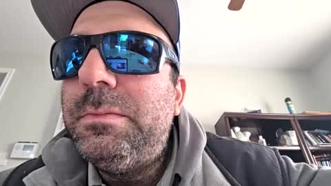 thebear60645 online show from October 24, 2025, 1:40 pm