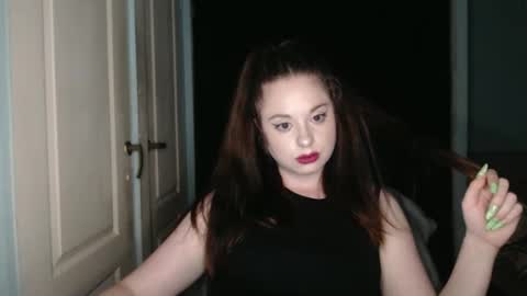 Snapshot of theblackdiamond194588 chatting on June 9, 2026, 6:19 pm raissa online show from June 9, 2026, 6:19 pm