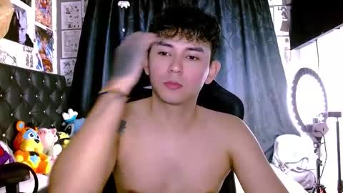 thebluesky_18 online show from May 21, 2026, 9:38 am