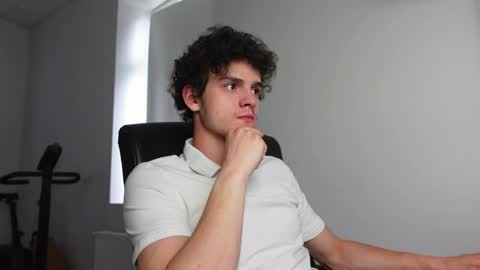 Snapshot of thebrad_holloway chatting on May 25, 2026, 4:46 pm Thebrad H online show from May 25, 2026, 4:46 pm