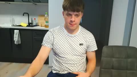 thecuteguy144949 online show from December 15, 2025, 11:25 am